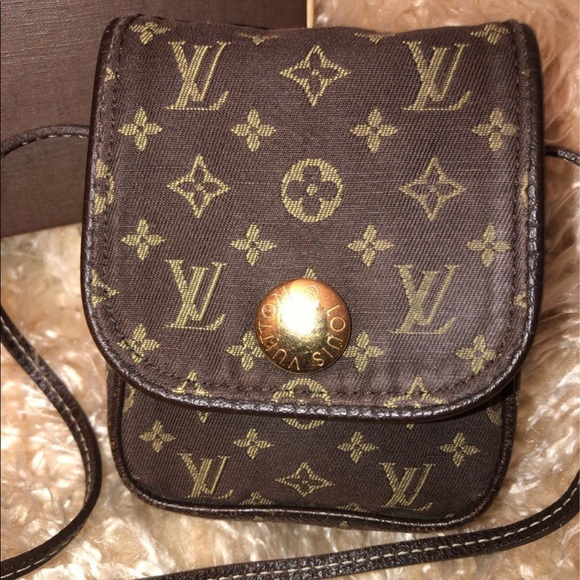 LOUIS VUITTON CANCUN